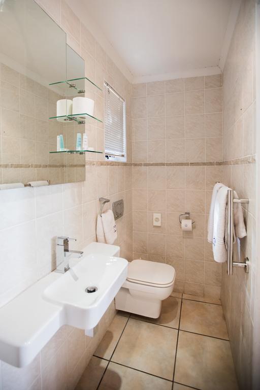 Santorini Guesthouse East London Kültér fotó