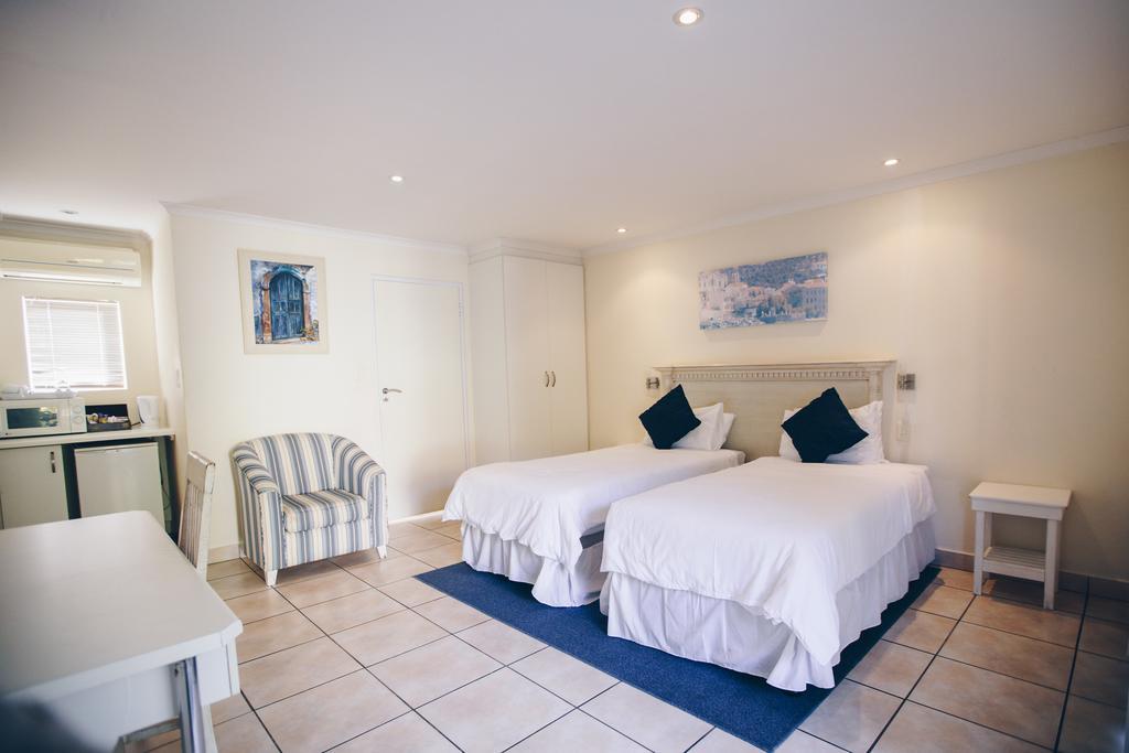 Santorini Guesthouse East London Kültér fotó